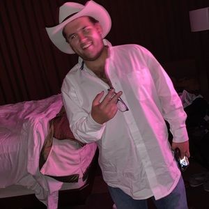 Meet your Posher, Americus